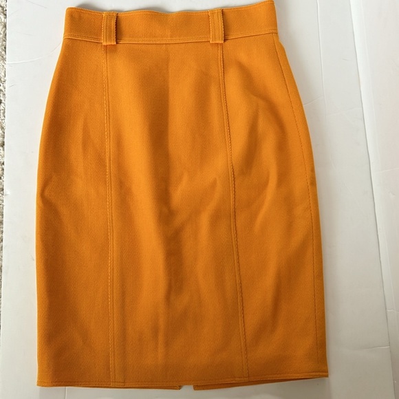 Genny Italian 100% wool gold mustard pencil skirt back slit zip and button close - Picture 11 of 16